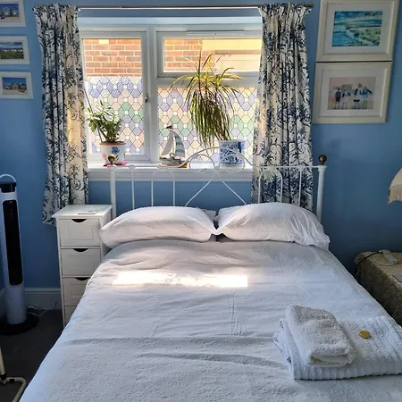 The Witterings Bed And Breakfast Chichester Buitenkant foto